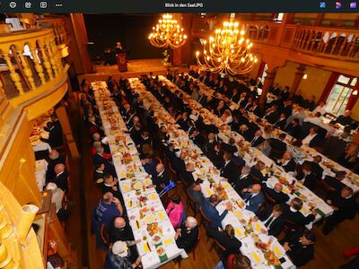 Blick in den gut gefüllten Glückauf-Saal